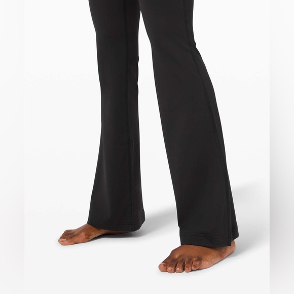 E - Lululemon Groove Pant Flare Super High-Rise *Nulu
Black - Picture 4 of 6